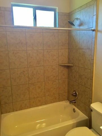 2213 Katy LN A, Georgetown, TX 78626