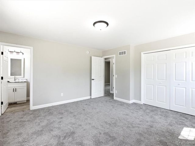 2971 Beach Road, Port Huron, MI 48060