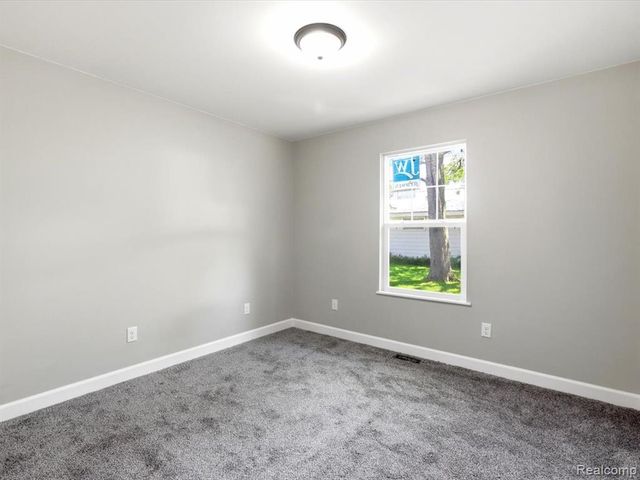 2971 Beach Road, Port Huron, MI 48060