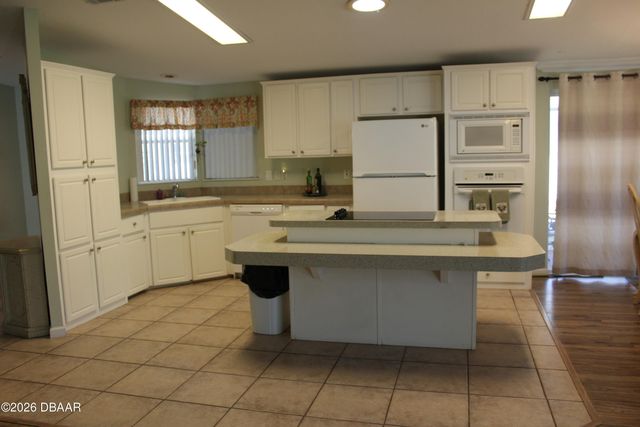 145 Green Forest Drive, Ormond Beach, FL 32174