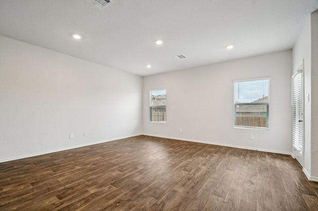 161 Roanwood DR, San Marcos, TX 78666