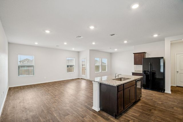 161 Roanwood DR, San Marcos, TX 78666