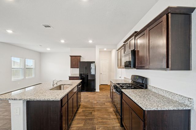 161 Roanwood DR, San Marcos, TX 78666