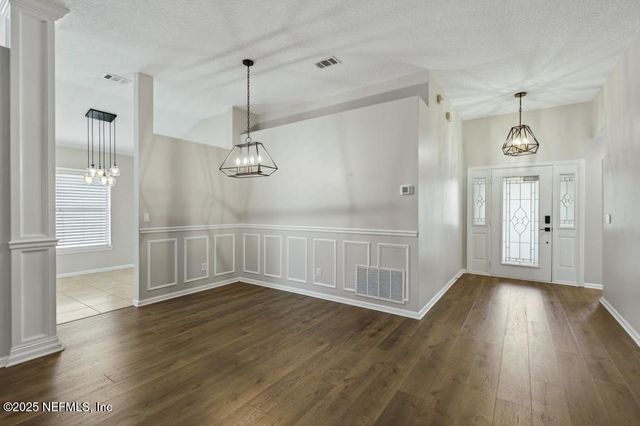 1727 CANOPY OAKS Drive, Orange Park, FL 32065