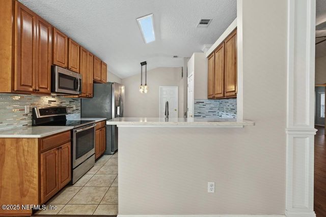 1727 CANOPY OAKS Drive, Orange Park, FL 32065