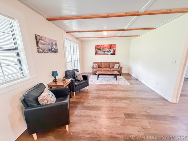 14221 N Grace Hudlen Road, Hulbert, OK 74441