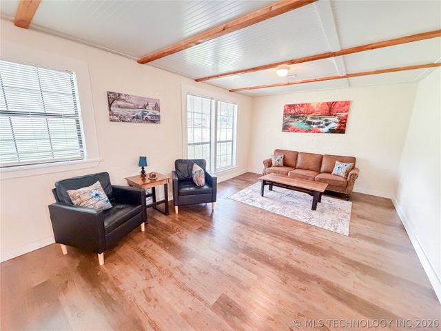 14221 N Grace Hudlen Road, Hulbert, OK 74441