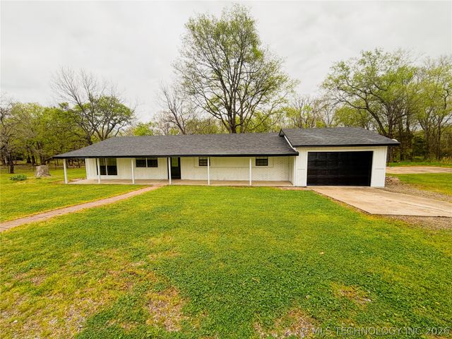 14221 N Grace Hudlen Road, Hulbert, OK 74441