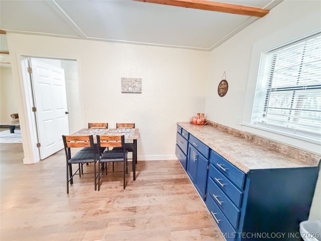 14221 N Grace Hudlen Road, Hulbert, OK 74441