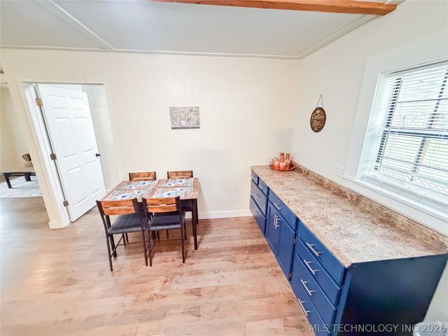 14221 N Grace Hudlen Road, Hulbert, OK 74441