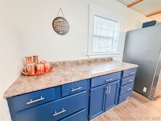 14221 N Grace Hudlen Road, Hulbert, OK 74441