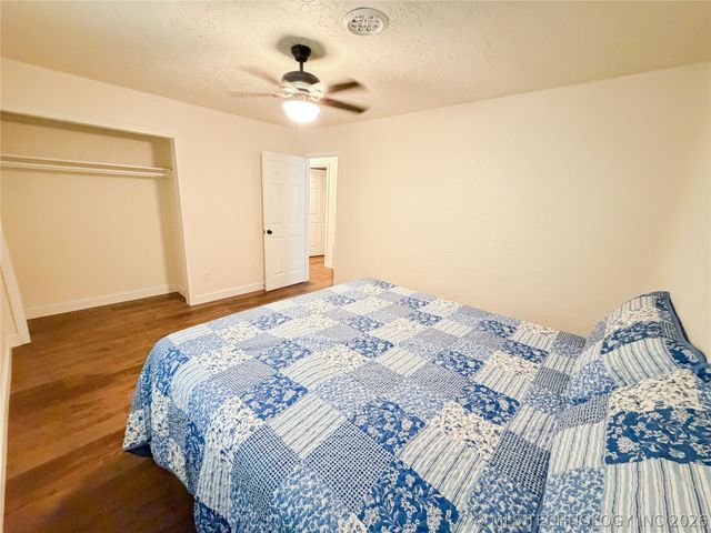 14221 N Grace Hudlen Road, Hulbert, OK 74441
