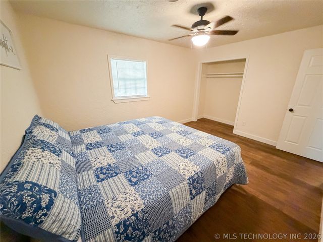 14221 N Grace Hudlen Road, Hulbert, OK 74441