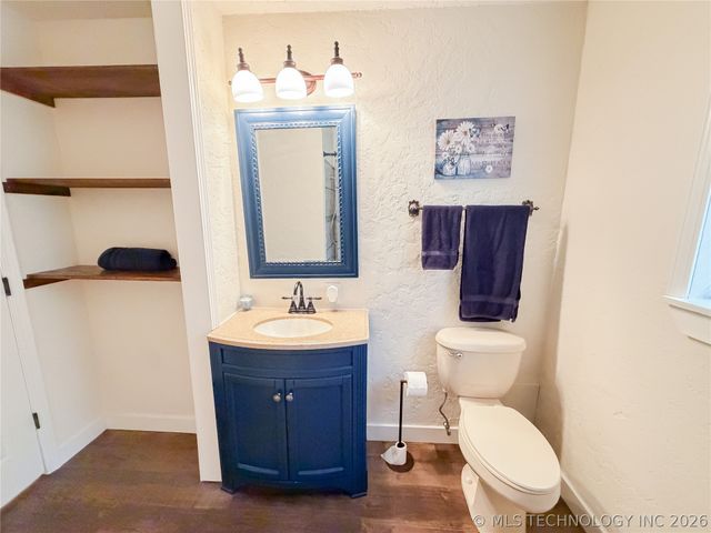 14221 N Grace Hudlen Road, Hulbert, OK 74441