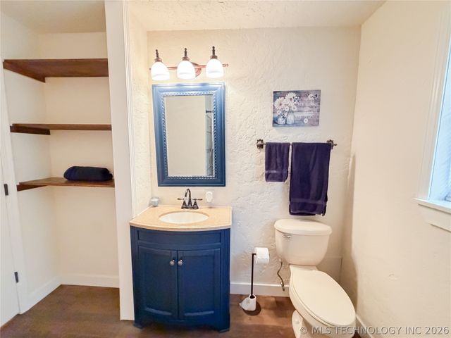 14221 N Grace Hudlen Road, Hulbert, OK 74441