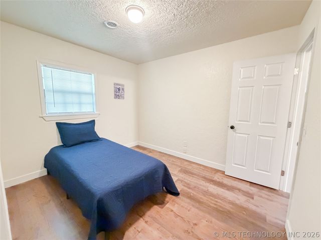 14221 N Grace Hudlen Road, Hulbert, OK 74441