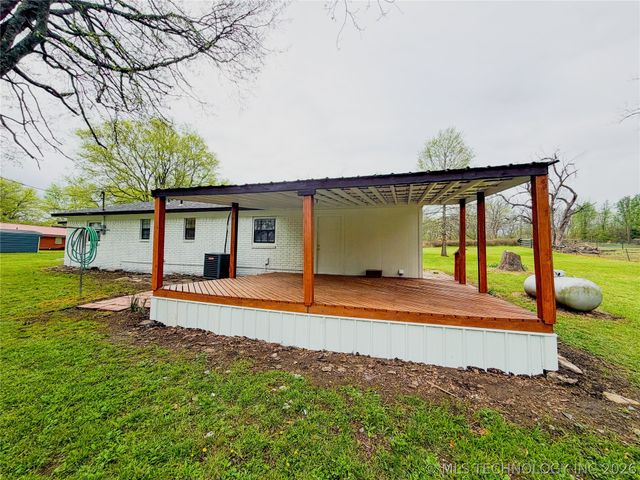 14221 N Grace Hudlen Road, Hulbert, OK 74441