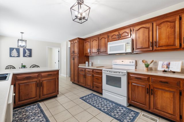 8602 Boulder View Drive, Soddy Daisy, TN 37379