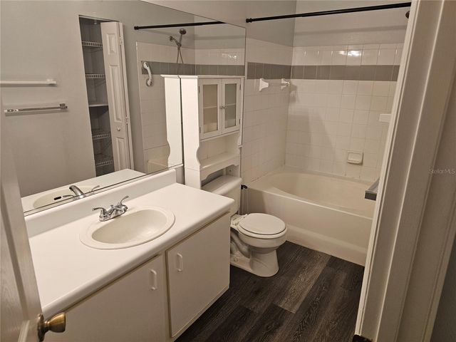 5620 PINNACLE HEIGHTS CIRCLE 304, Tampa, FL 33624