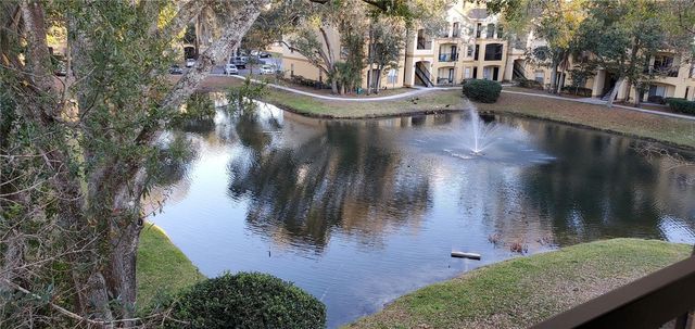 5620 PINNACLE HEIGHTS CIRCLE 304, Tampa, FL 33624