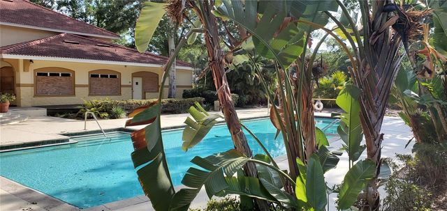 5620 PINNACLE HEIGHTS CIRCLE 304, Tampa, FL 33624