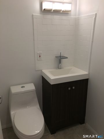 1633 Washington Boulevard 5A, Stamford, CT 06902