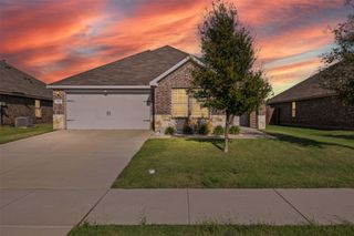 414 War Emblem Lane, Waxahachie, TX 75165