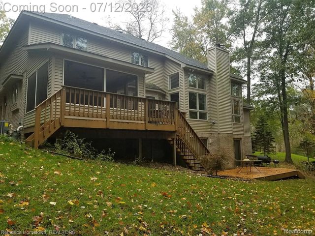 11975 Cody Creek Court, South Lyon, MI 48178