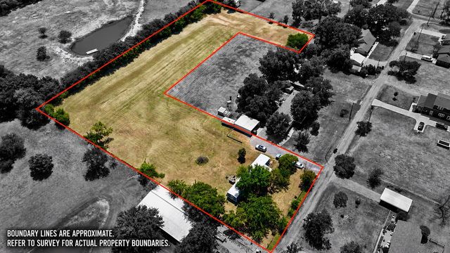610 N 9th Street, Gunter, TX 75058