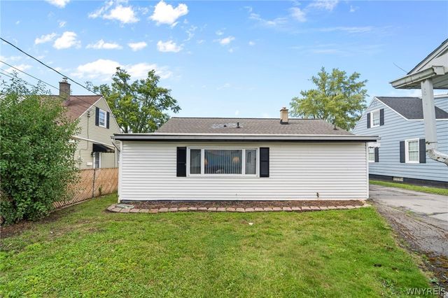 47 Warburton Place, Tonawanda, NY 14223
