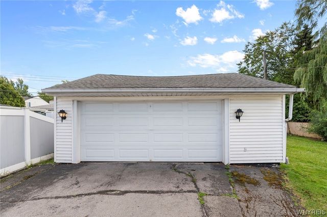 47 Warburton Place, Tonawanda, NY 14223