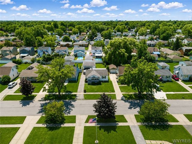 47 Warburton Place, Tonawanda, NY 14223