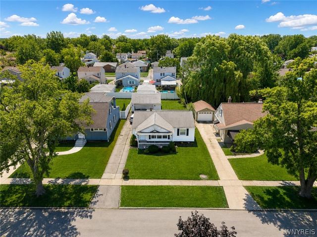47 Warburton Place, Tonawanda, NY 14223