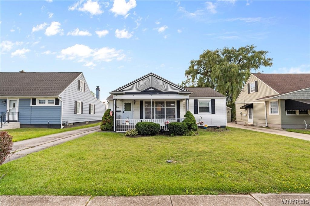 47 Warburton Place, Tonawanda, NY 14223
