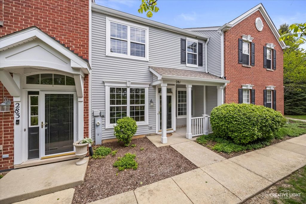 281 Springbrook Trail S, Oswego, IL 60543