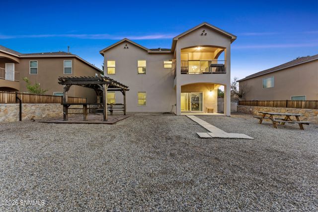 2993 Escenico Court, Las Cruces, NM 88012