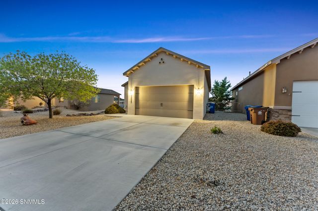 2993 Escenico Court, Las Cruces, NM 88012