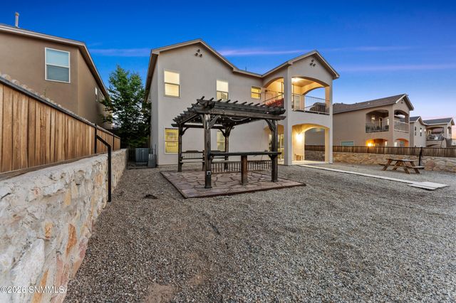 2993 Escenico Court, Las Cruces, NM 88012