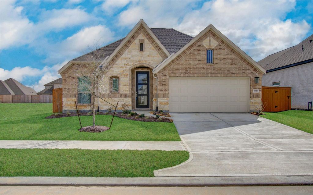 Image 1 of property listing at 27519 Paddle Grove Drive, Katy, TX 77493