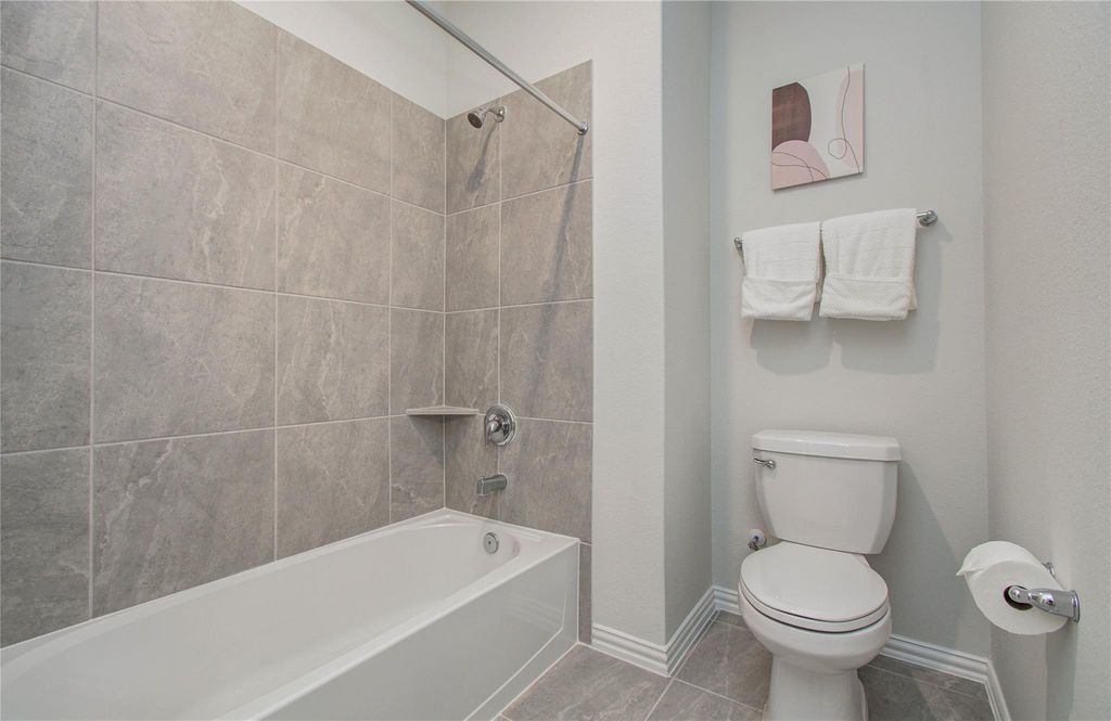 Image 25 of property listing at 27519 Paddle Grove Drive, Katy, TX 77493