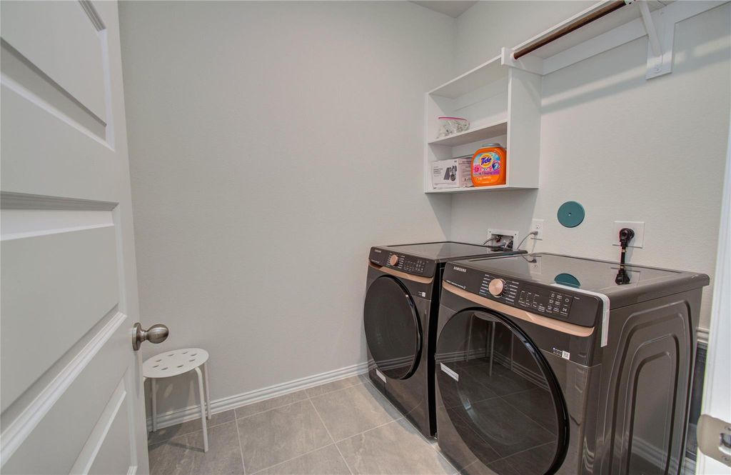 Image 26 of property listing at 27519 Paddle Grove Drive, Katy, TX 77493