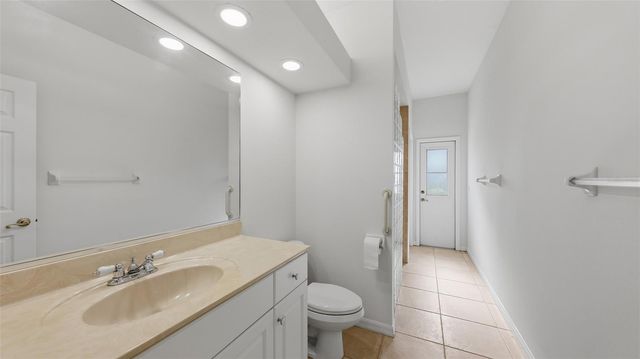 6228 AVENTURA DRIVE, Sarasota, FL 34241