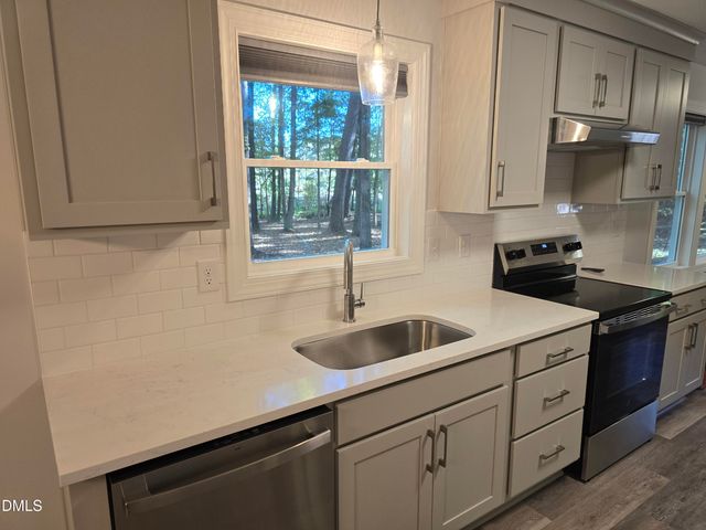 138 Landsbury Drive, Durham, NC 27707