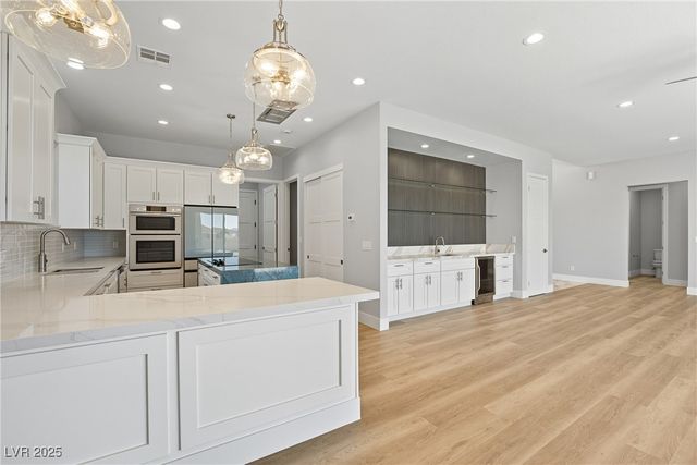 1860 Old West Avenue, Pahrump, NV 89048