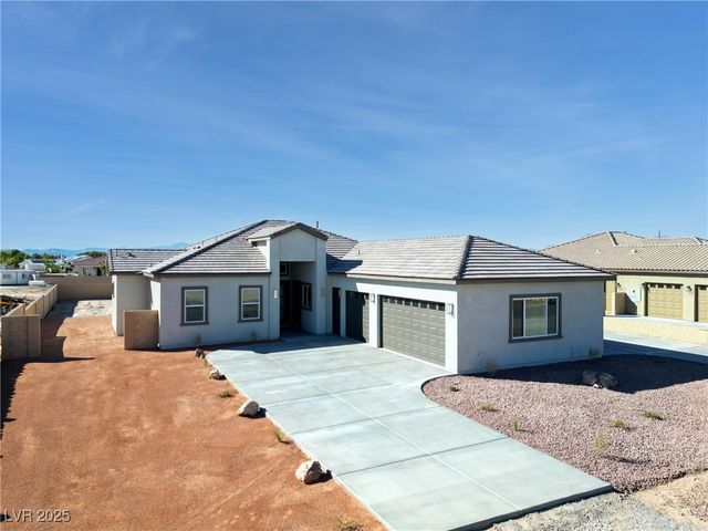 1860 Old West Avenue, Pahrump, NV 89048