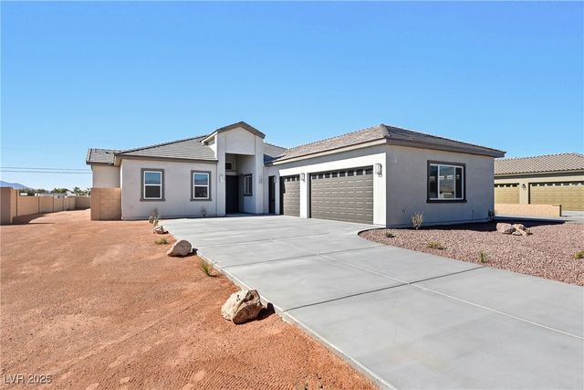 1860 Old West Avenue, Pahrump, NV 89048