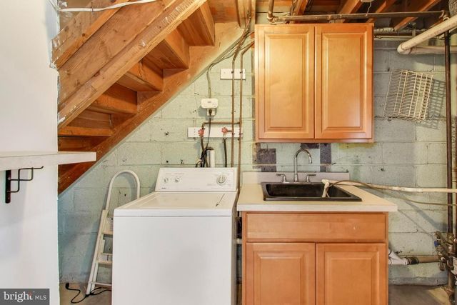 5864 EASTERN AVE NE, Washington, DC 20011