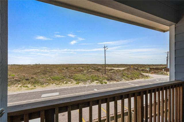 14916 Pirates Cove Dr, Corpus Christi, TX 78418