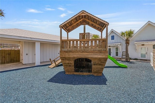14916 Pirates Cove Dr, Corpus Christi, TX 78418