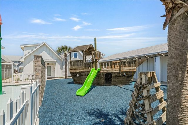 14916 Pirates Cove Dr, Corpus Christi, TX 78418